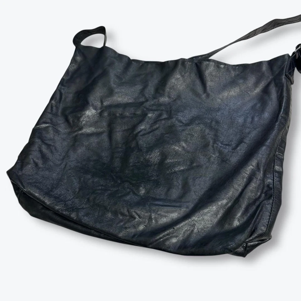 Bolso de Hombro Ann Demeulemeester Cuero Negro 37x46cm De Colección Usado Estado Foto 4 de 4