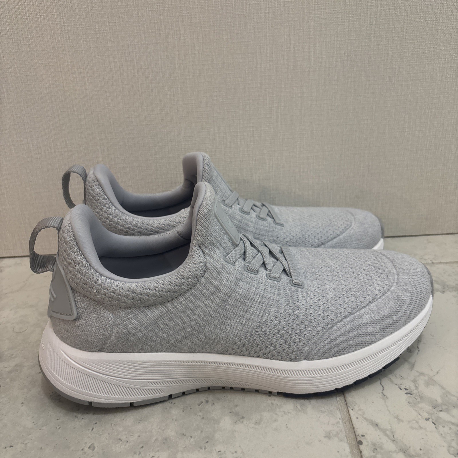 SAOLA Sneaker Peter Millar Tellustride slip on uomo taglia 9 grigio platino MA24EF90 NUOVE