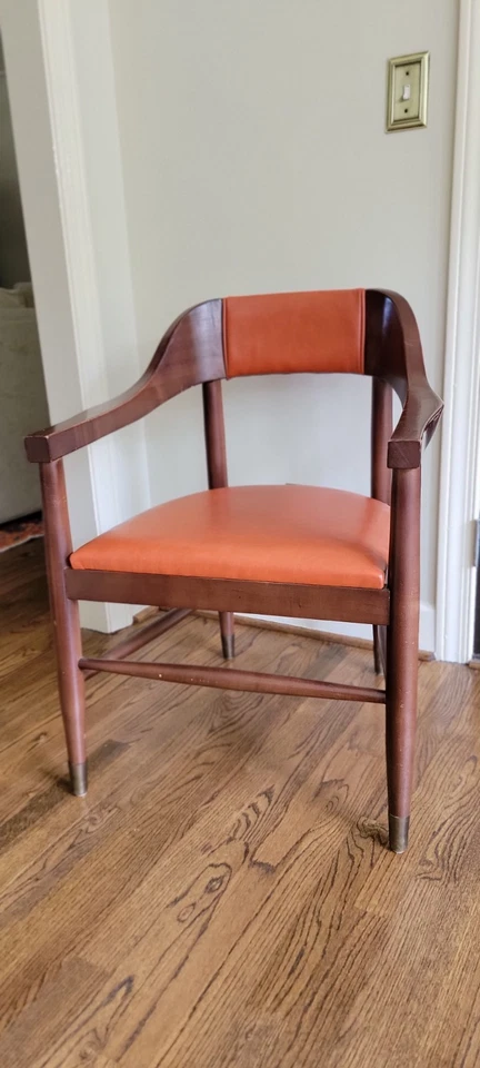 Sillón de madera naranja cuero latón pies cojín salón moderno 32 pulgadas de alto Foto 2 de 3