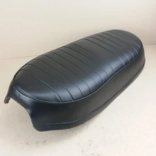 Triumph Dual Seat 500 650 Unit Twins T100 T120 1967 NOS, 82-7482 F7482