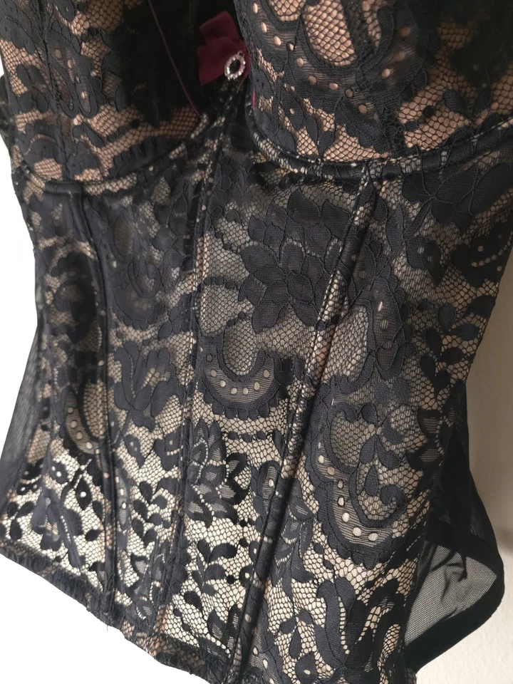 Top corsé bustier con aros cobertura completa de encaje Adore Me talla 42D negro Foto 3 de 4