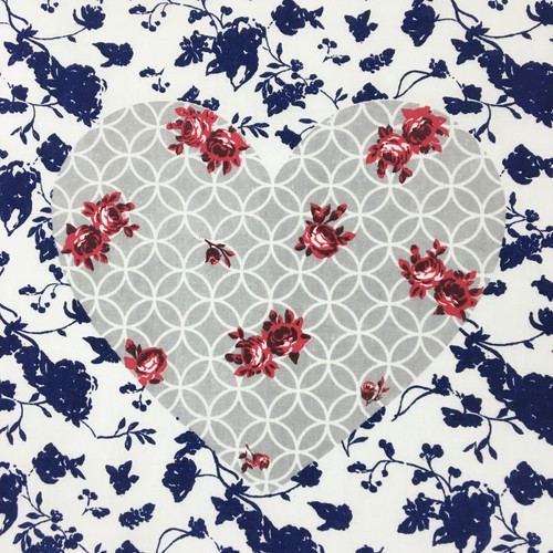 860. Hearts in squares 100% Cotton Fabric. Price per 1/2 metre - Picture 8 of 12