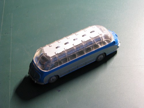 Wiking: Setra-Reisebus - himmelblau mit Fahrer 1:87 o.OVP - Bild 2 von 3