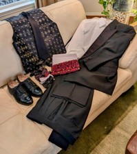 Tuxedo with shirt shoes cummerbund ties:  42L, beautiful condition - prom 
