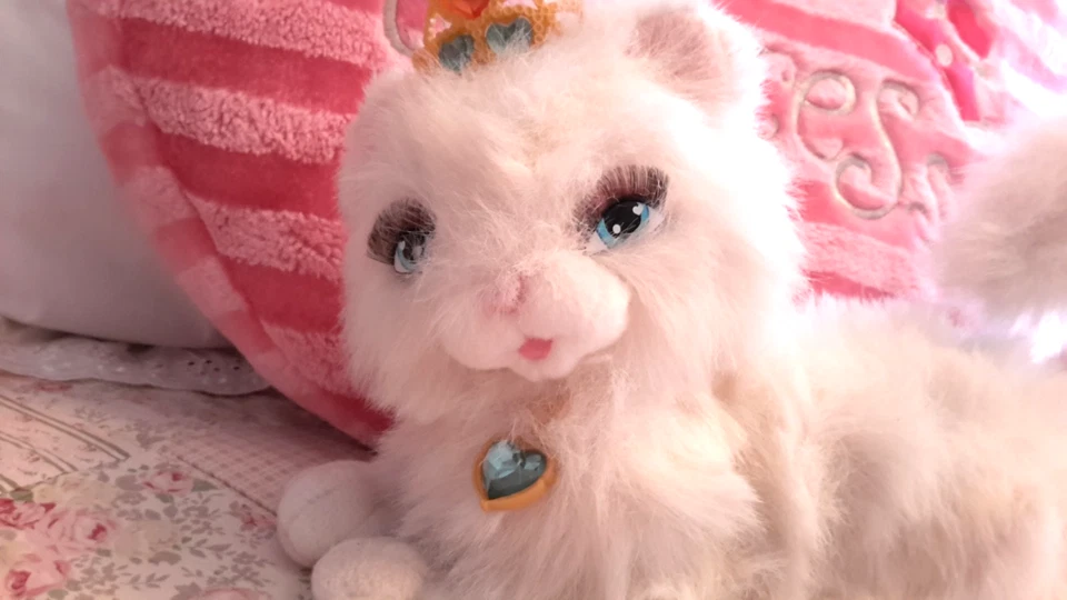 2004 Barbie's Serafina Cat w/ Toy Jewelry Box & CD, and Instructions flyer; - Image 3 of 4