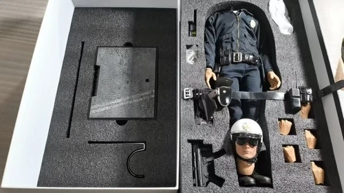 1/4 Instant Toys Terminator 2 Judgment Day T-1000 Clean Version Action Figure - Picture 9 of 12