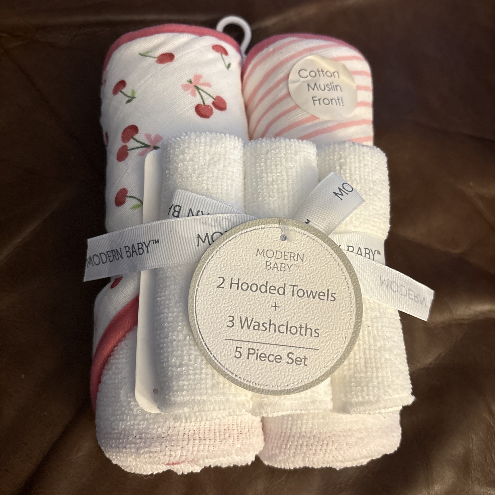 S + 3 Washcloths Cherries Nwt