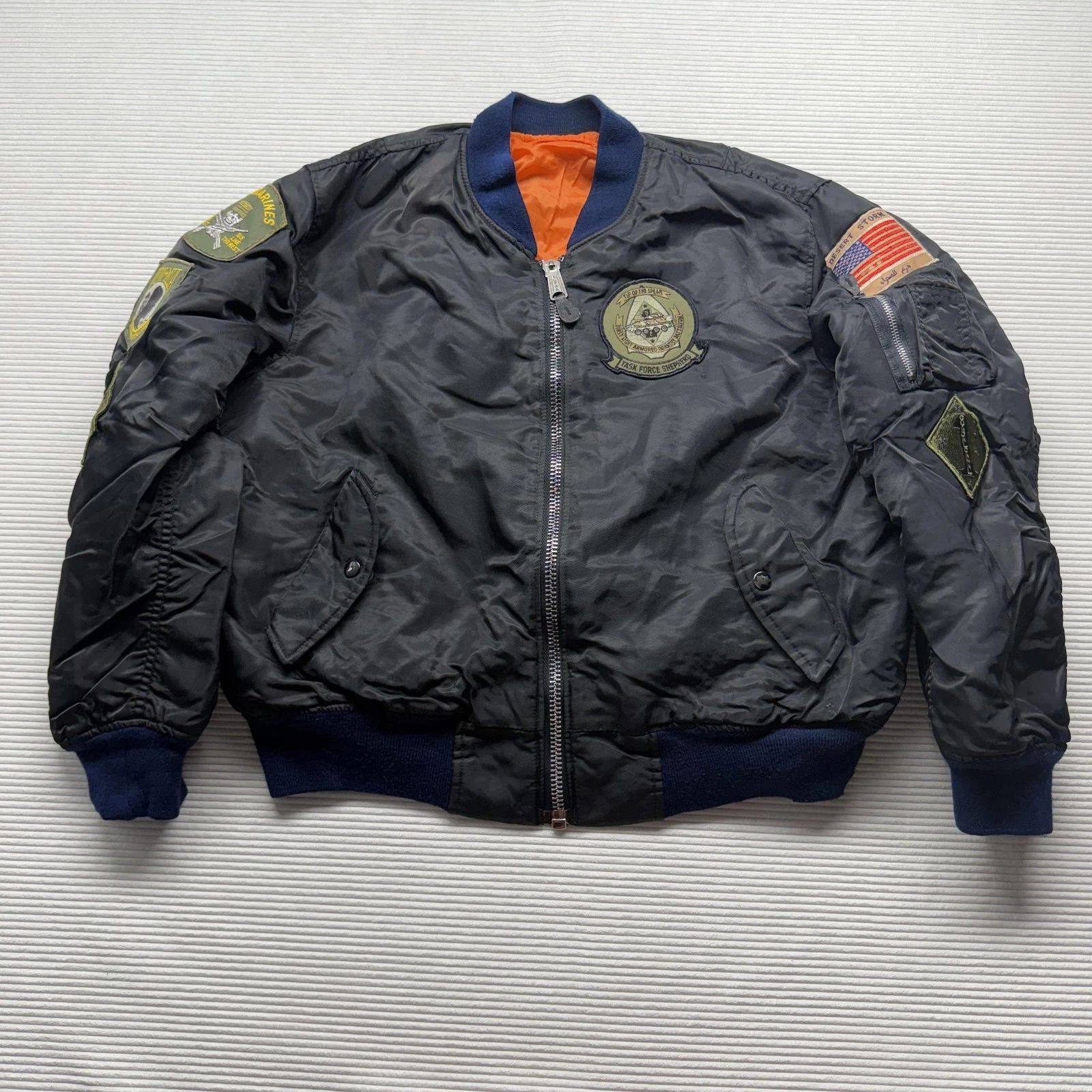 Vintage Alpha Industries Jacket Mens Medium MA-1 Bomber USA Military Patches
Opens in a new window o