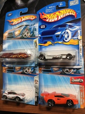 Hot Wheels Wild Thing Cat-a-pult Lambo Countoch Jet Threat Lot Of 4 Die-Cast