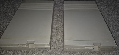 2x Commodore 1571 Drives, Both Tested and Work, NO MONITOR OR COMPUTER ! AS IS