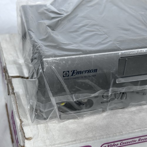 Vintage Emerson REWV403A 4 Head VCR Video Cassette Recorder BRAND NEW OPEN BOX! - Picture 6 of 19