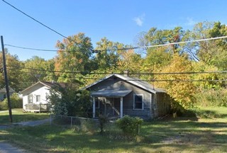 2BR / 1BA Investment Property Cash Deal Need Work .