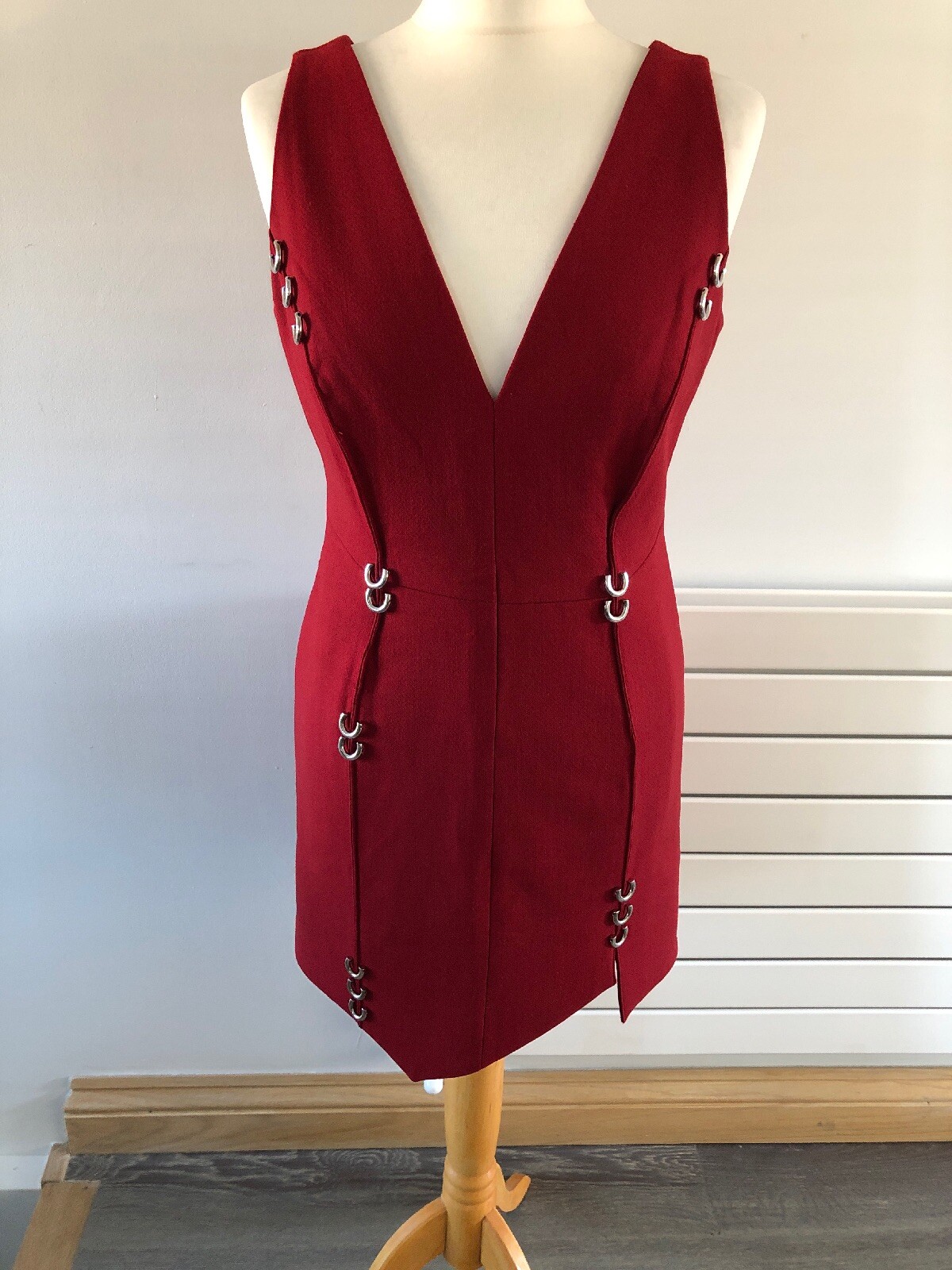 Vestido corto rojo Bugler Paris señoras tamaño FR 40 o 10-12 Vestido corto rojo Bugler Paris señoras tamaño FR 40 o 10-12 al precio mas bajo