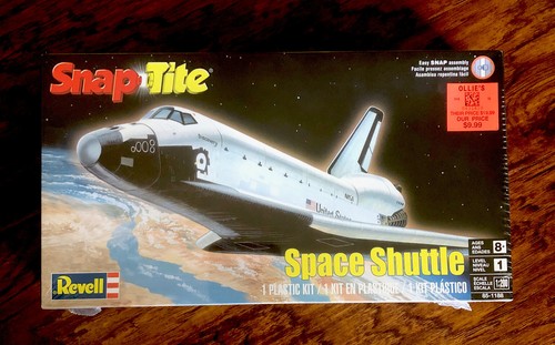 REVELL SNAP TITE SPACE SHUTTLE MODEL-KIT 1/200 SCALE FACTORY SEALED - Picture 2 of 5