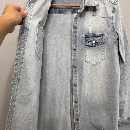 Love Tree Denim Light Wash Distressed Long Sleeve Shacket Size Medium - Picture 2 of 11
