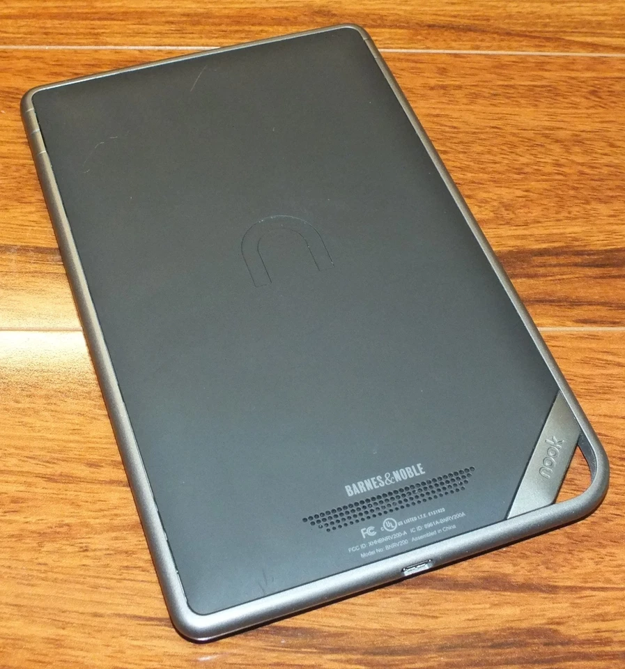 Genuine Nook Color (BNRV200) Black 7 Inch Screen Barnes & Noble 8GB With Wi-Fi! - Image 4 of 4