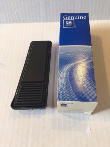 1978-1988 G-Body NEW NOS GM Accelerator Pedal Pad - Picture 1 of 5