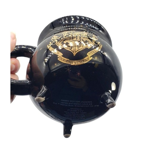 Harry Potter Kessel Becher 20 Unzen Fuß schwarz mit Gold Hogwarts Wappen 4 Zoll - Bild 9 von 10