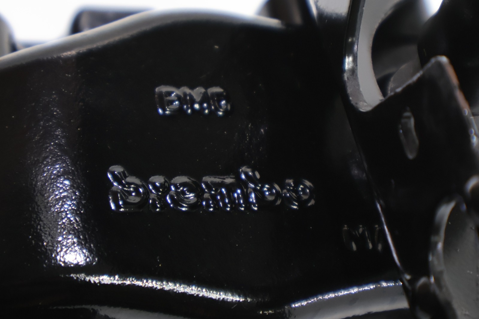 Audi R8 2017-2023 REAR+LEFT Brake caliper P/N 14781