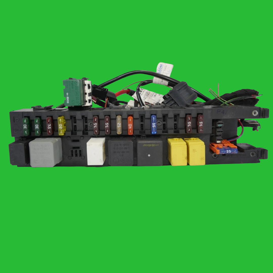 🟩2001 - 2009 Mercedes  W203 C230 SAM Module Relay Fuse Box  203 545 38 01 OEM