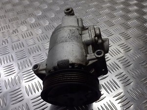 Volkswagen Jetta V 2006 Klimakompressor Pumpe Benzin MOG181059