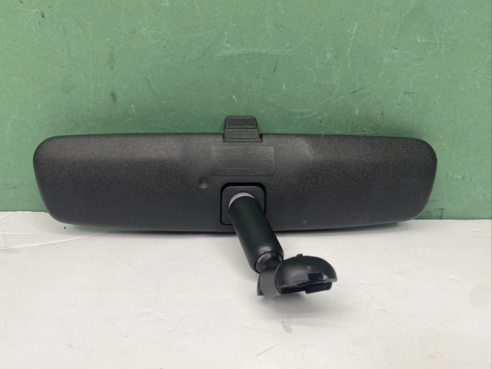 Черное зеркало заднего вида 2002 Mercury Cougar б/у от оригинального производителя IE8011083 - Изображение 2 из 4