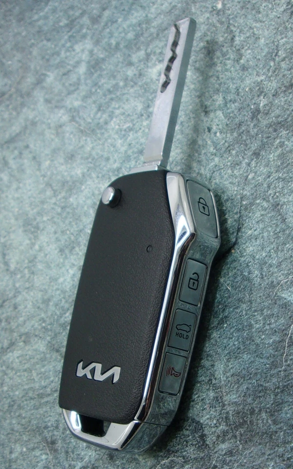 原始设备制造商单起亚 '22-'24 Forte 无钥匙进入翻转钥匙遥控器 二手 -CQOTD00660- — 第 3/4 张图片