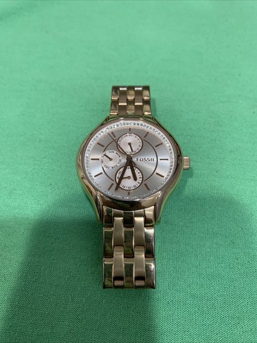 analog gold tone watch BQ 1581 