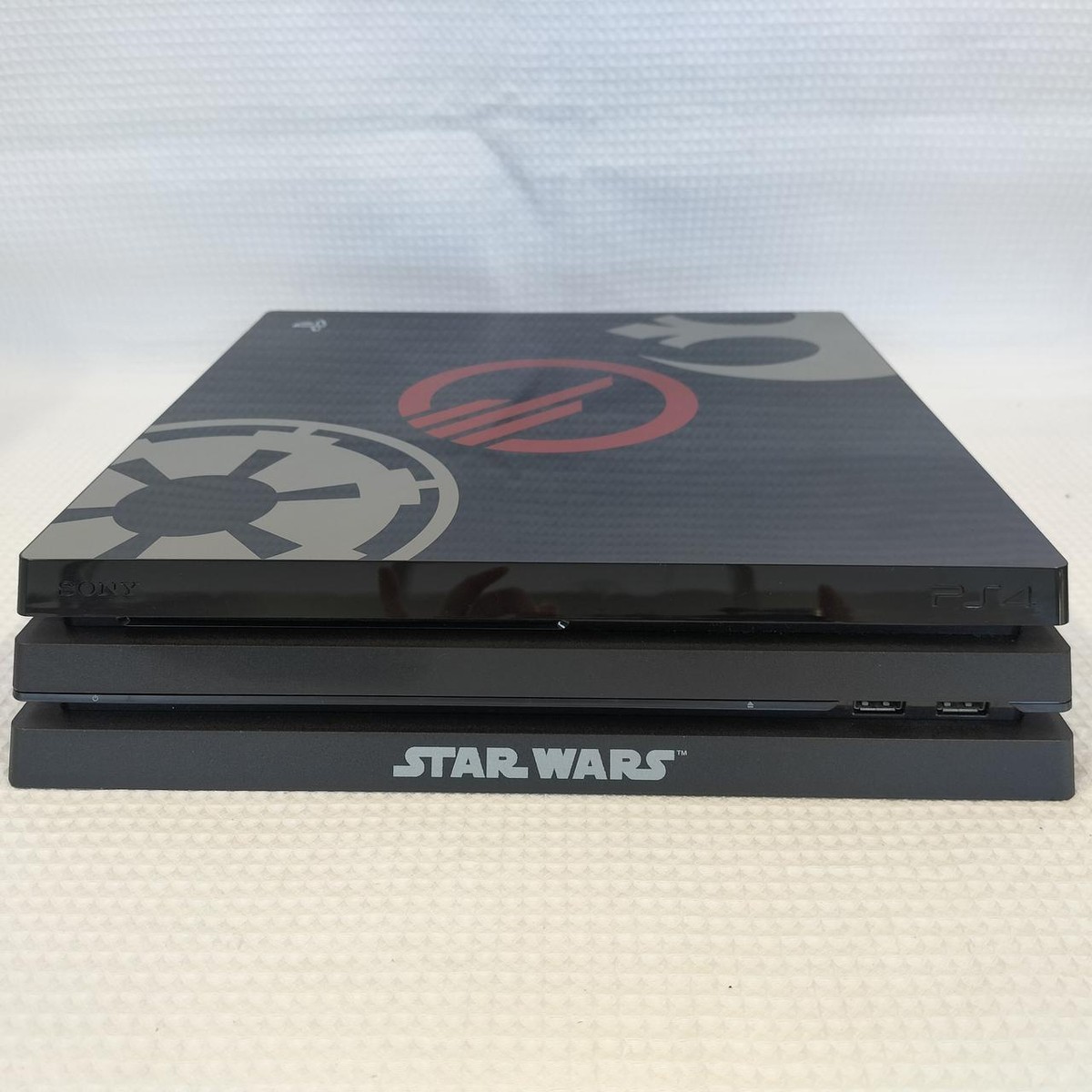 PlayStation 4 PRO Model No. CUH 7200B BZTX SONY Japan game