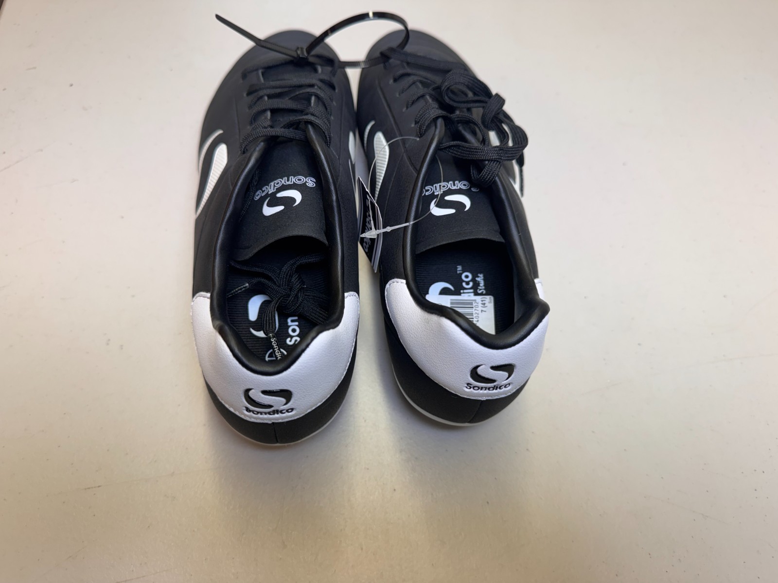 Sondico Strike SG Football Boots UK 7 EU 41 Black White Soft Ground Studs image 4