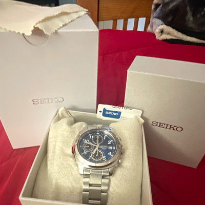 Seiko Men's Quartz Analog Watch 42mm Blue Dial Chronograph Date Steel 10 BAR