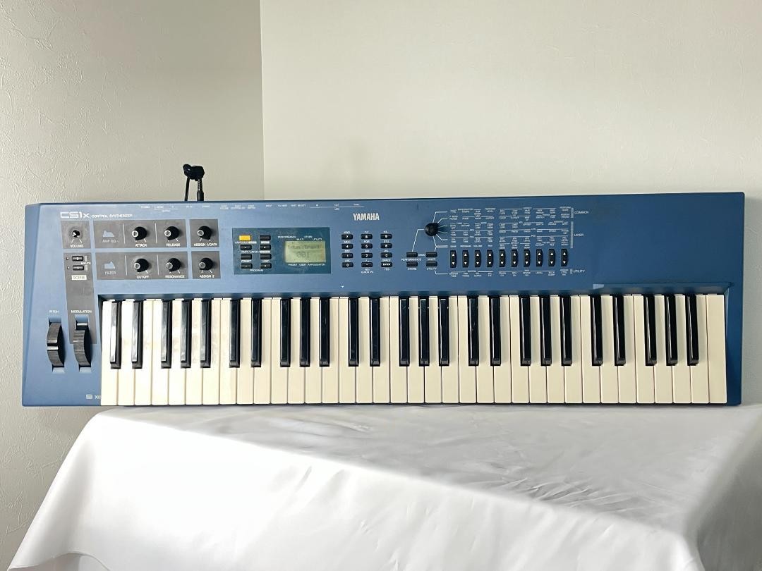YAMAHA CS1x シンセサイザー 【公式通販】