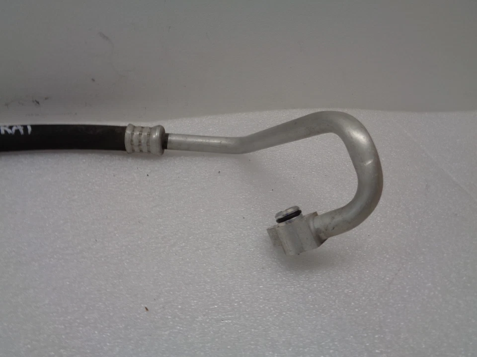 Tubo de manguera de succión de aire acondicionado Toyota Mirai 16-20 OEM AK2507303 Foto 3 de 4