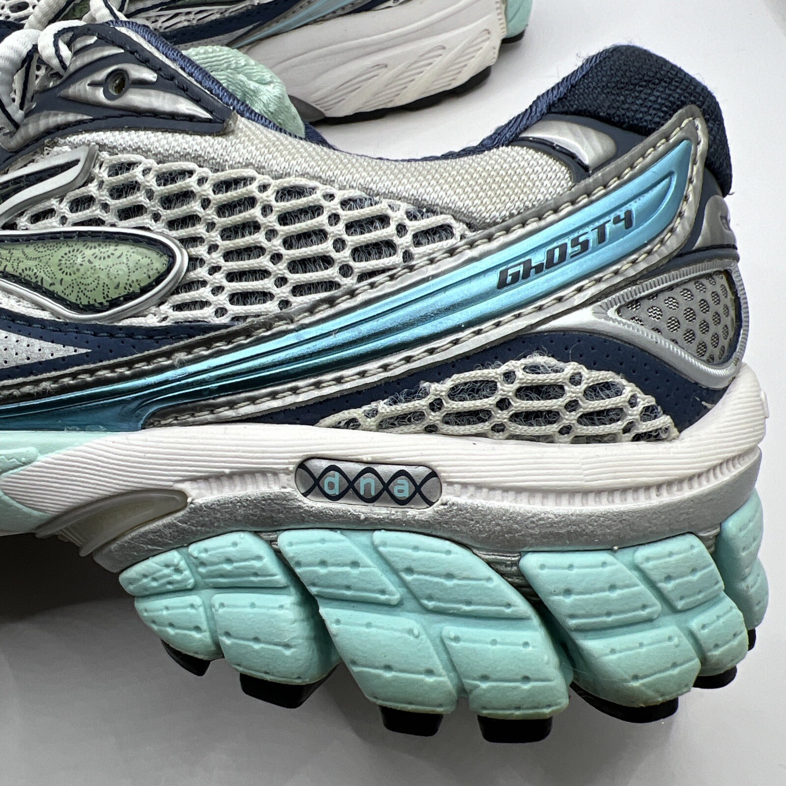 Brooks Ghost 4 Evolution Running Walking Shoes Sn… - image 9