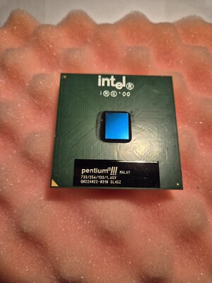 CPU Intel Pentium III SL45Z 733MHz 256K 133MHz 1.65V Sockel 370 Processor