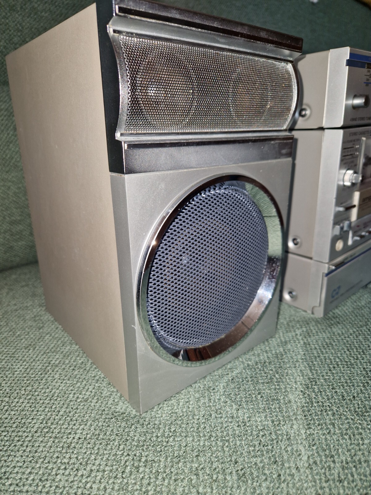 Sanyo C7 vintage boombox eBay