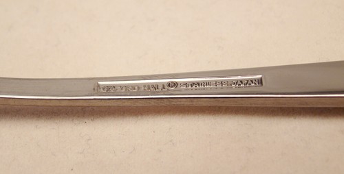 Oxford Hall Stainless Steel QUEEN'S TAPESTRY Lot of 2 Oval Soup Spoons - Picture 7 of 7