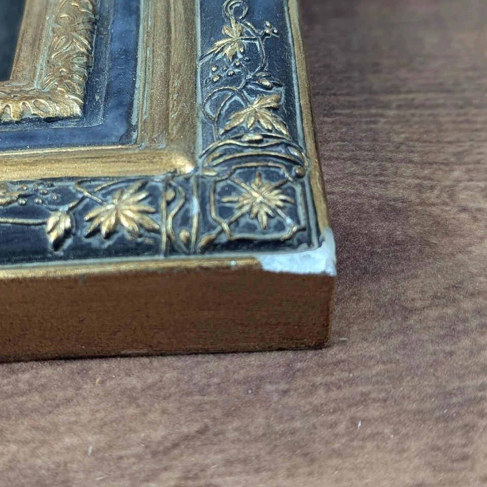 Marco de fotos ornamentado estilo vintage acento dorado decoración diseño floral 10x12 Foto 3 de 4