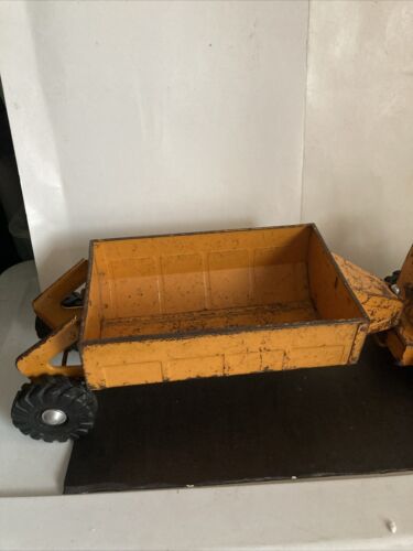 Vintage Wyandotte Belly Dump Earth Mover Pressed Steel Yellow Dump Truck 23” Toy - Picture 2 of 24