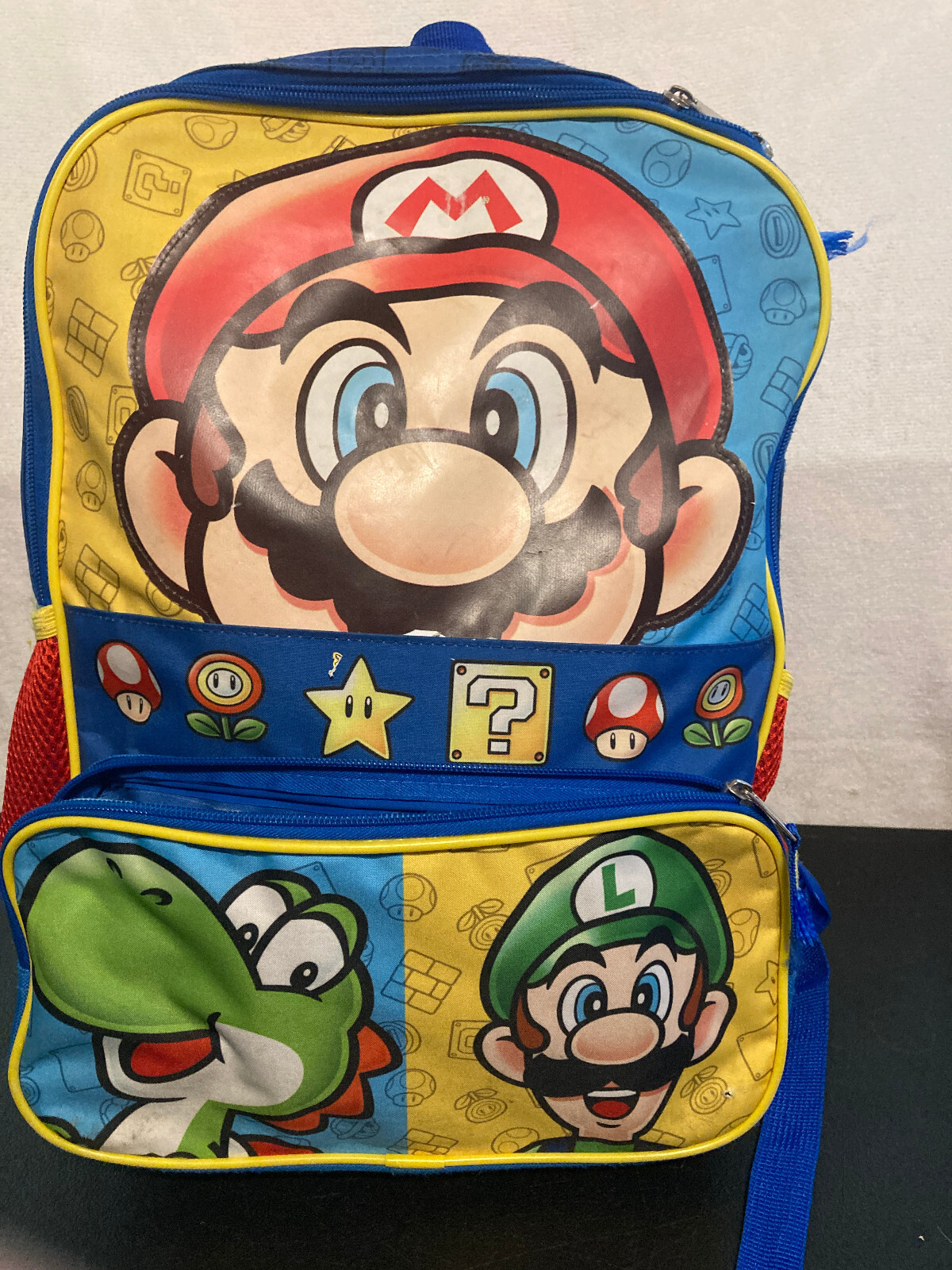 Nintendo Kids Super Mario Brothers Mario World Luigi Yoshi 17" Laptop Backpack