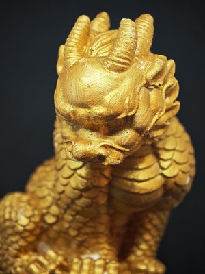 Drache Gips 16 Cm Hoch Deko Tatsu goldfarben Glück 