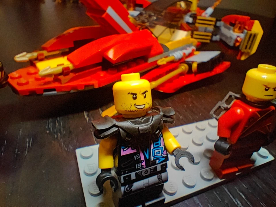 LEGO Ninjago 70638 Katana V11, photo 4 sur 5