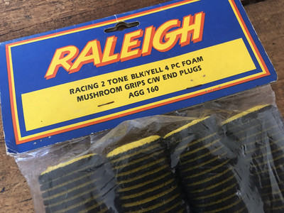 NOS Raleigh Racing 2 Tone (Blk/Yell) 4 PC Foam Mushroom Grips, 1980s