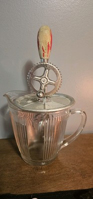 A&J Ecko Hand Crank Mixer With Glass Pitcher