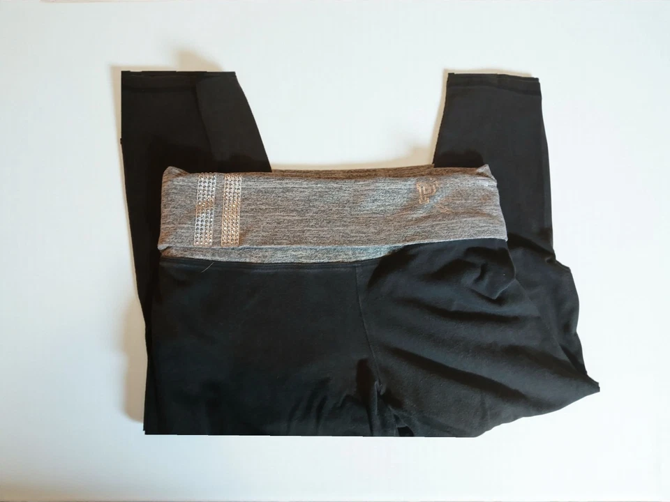 Y2k PINK Foldover Capri Yoga Logo Bling Capri Leggings Womans Black Grey XS - Image 4 of 4