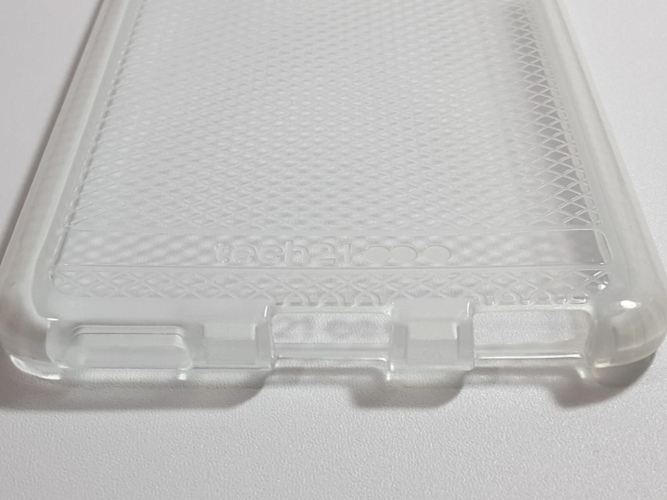 Tech21 Evo Check Series Flexible Protective Gel Case For LG V20 - Clear / White - Image 4 of 4