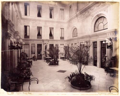 Neapel Grand Hotel und Via Porto Lot 2 schönes Foto albuminiert um 1870 G. Sommer - Bild 1 von 1