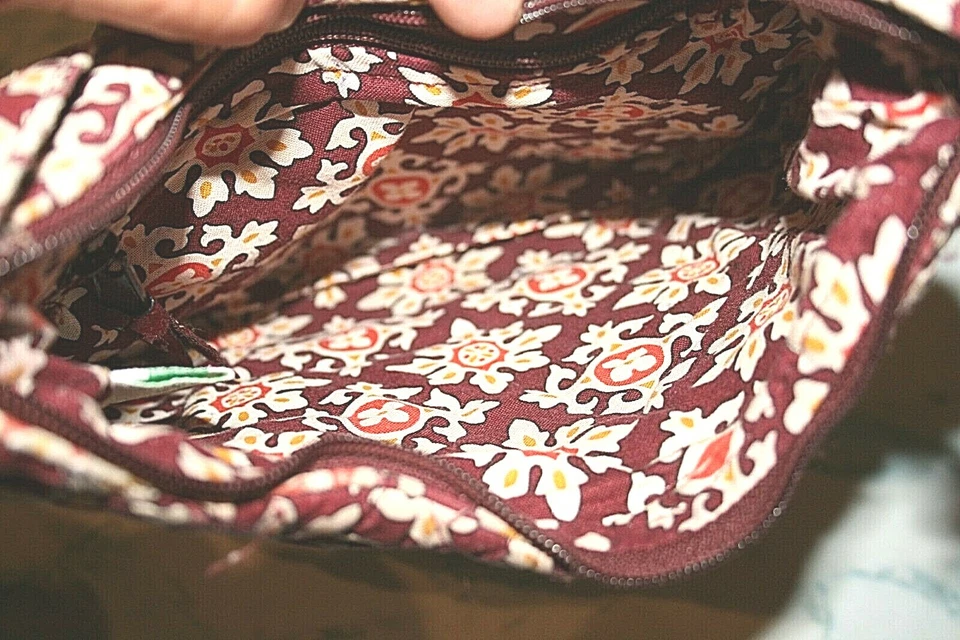 Bolso de mano Vera Bradley en patrón retirado Foto 3 de 4