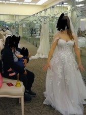 David's Bridal, Galina Signature wedding dress size 8 new 