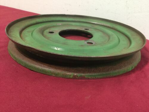 John Deere 110/112 Round Fender Tractor 4 Speed Transmission Drive Sheave - Picture 4 of 7